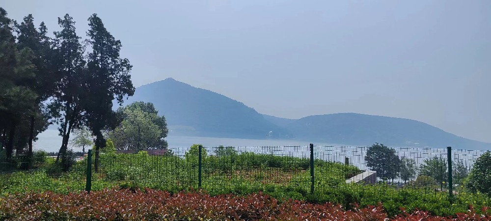 快樂(lè)時(shí)光·石漫灘